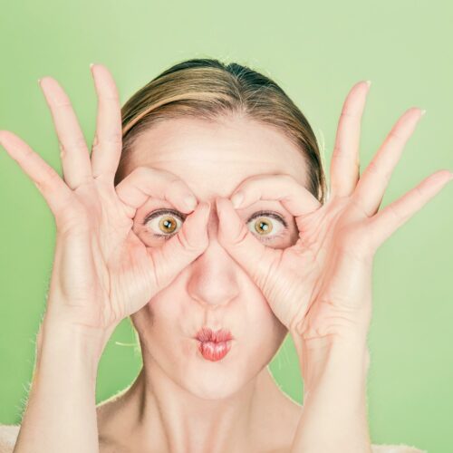 Ni stąd ni zowąd: jak zaskoczyć innych w codziennym życiu